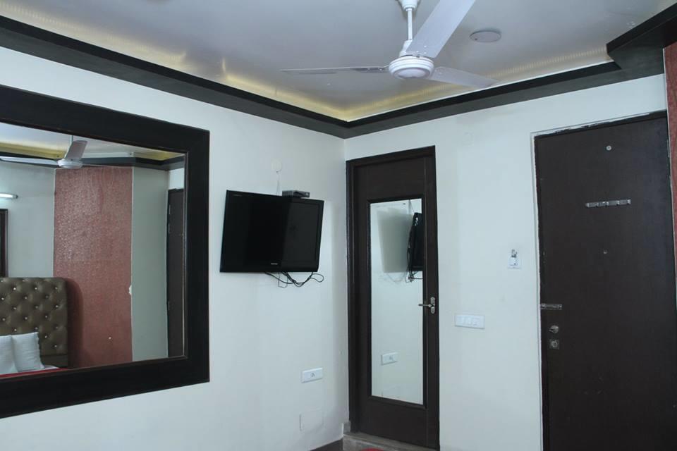 Dreamz Suites New Delhi Exterior photo